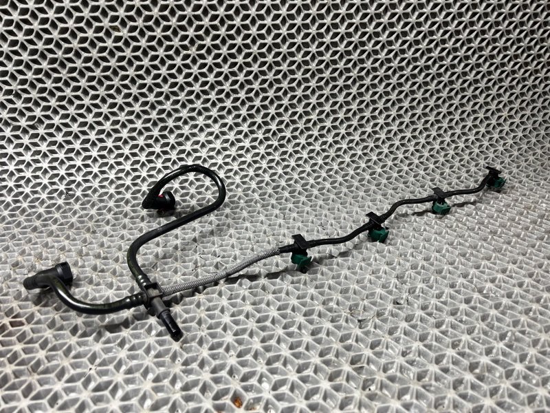 Трубка топливная передняя citroen jumper 250 2.2 HDI.