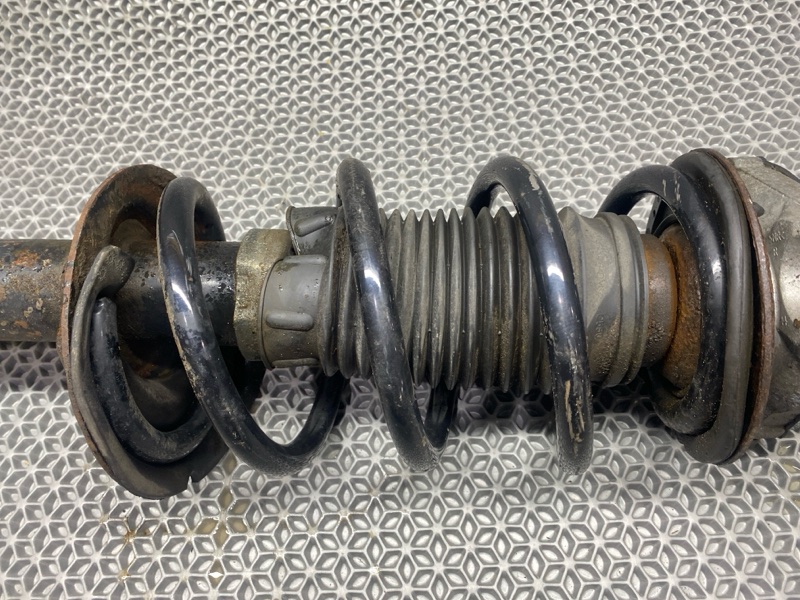 Стойка подвески правая boxer 2013 250 EVRO5 2.2 HDI.