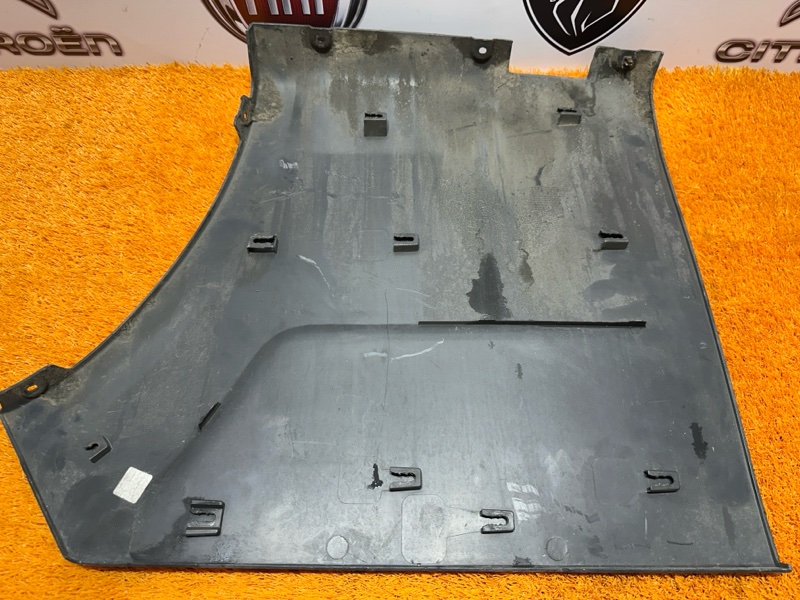 Накладка кузова задняя левая Peugeot Boxer 290 EURO 5 2.2 HDi 4HV (P22DTE) 130 л.с