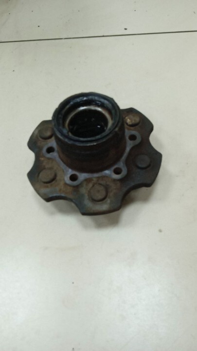 Ступица передняя QX4