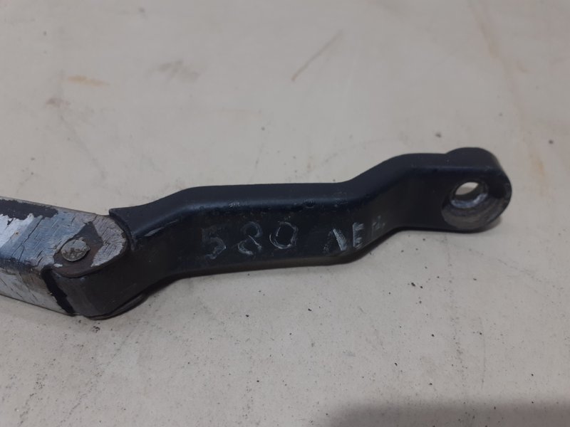 Поводок стеклоочистителя передний левый Partner Tepee 2007