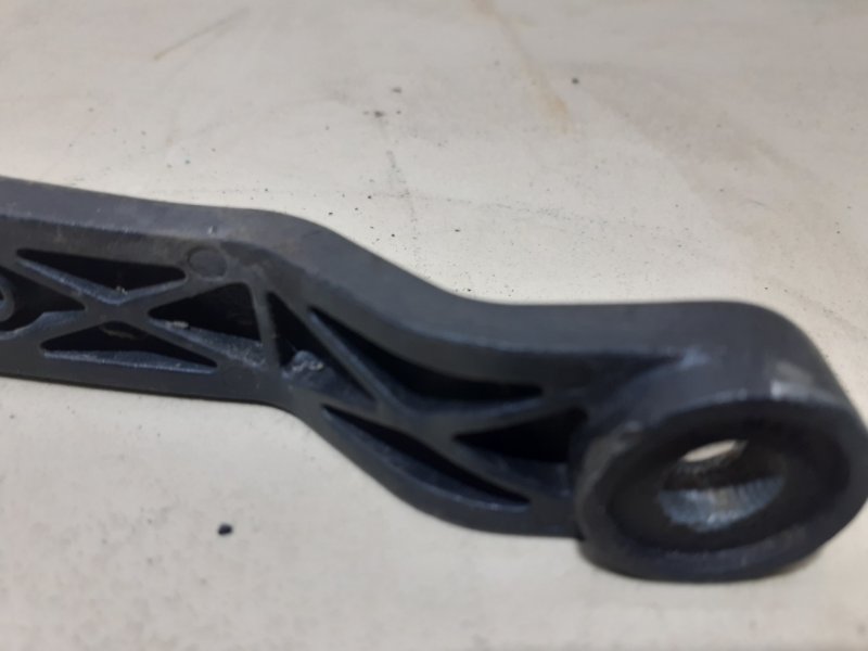 Поводок стеклоочистителя передний левый Partner Tepee 2007