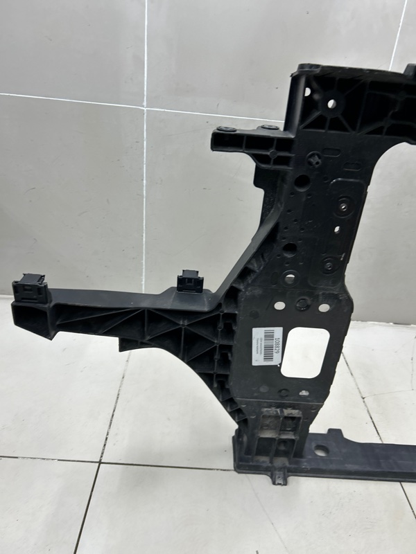 Панель передняя (Телевизор) GV80