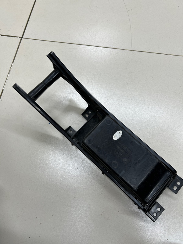 Бардачок центральной консоли Great Wall Hover H3 4G63S4M