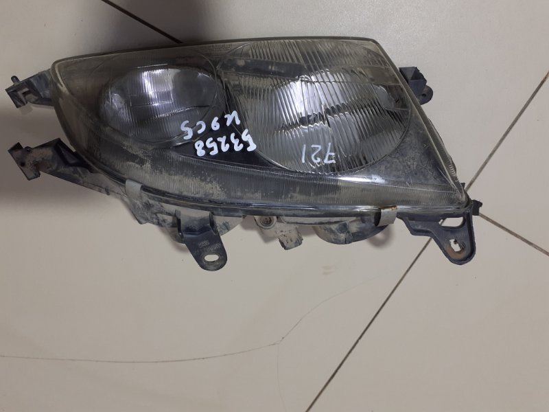 Фара правая Avensis 1 1998 AT220 Седан 4AFE 1.6 Бензин