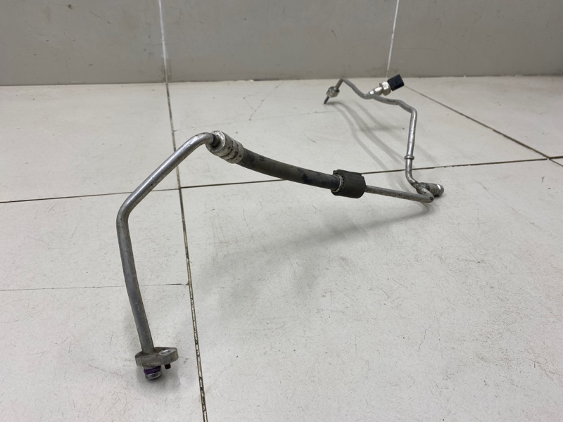 Трубка кондиционера Octavia A7 Трубка кондиционера Octavia A7