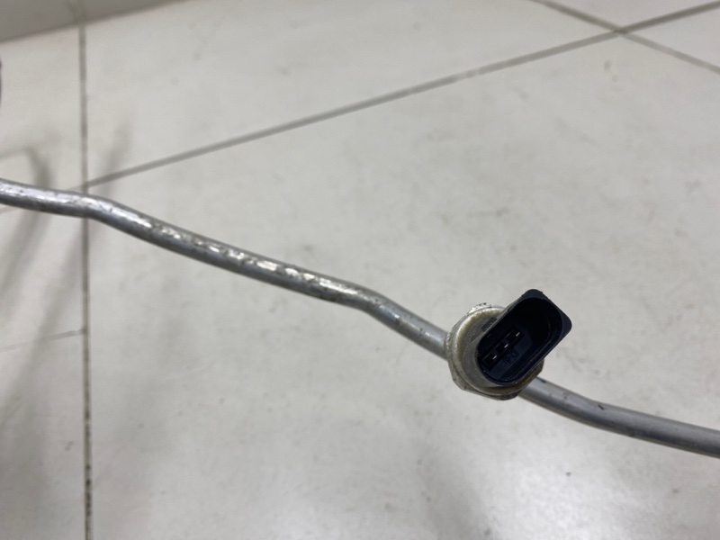 Трубка кондиционера Octavia A7 Трубка кондиционера Octavia A7