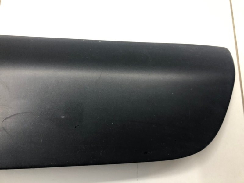 Накладка двери багажника Rexton 2 2008 D27DT Накладка двери багажника Rexton 2 2008 D27DT