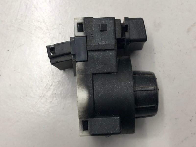 Кнопка корректора фар Rexton 2 2008 D27DT Кнопка корректора фар Rexton 2 2008 D27DT