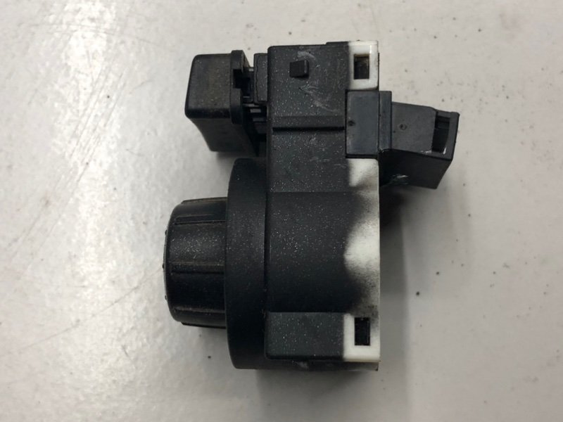 Кнопка корректора фар Rexton 2 2008 D27DT Кнопка корректора фар Rexton 2 2008 D27DT