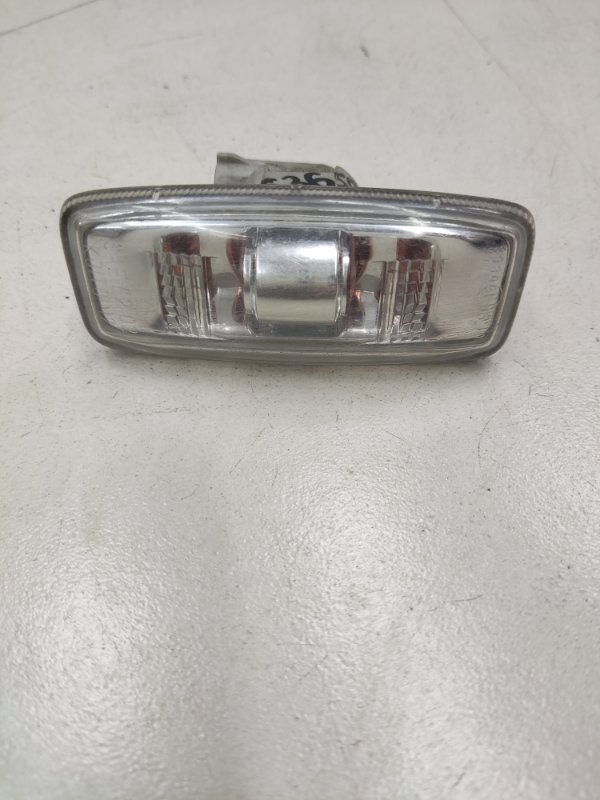 Повторитель поворота в крыло Nissan Teana 2006 J31 QR20DE 261609Y000 Б/У