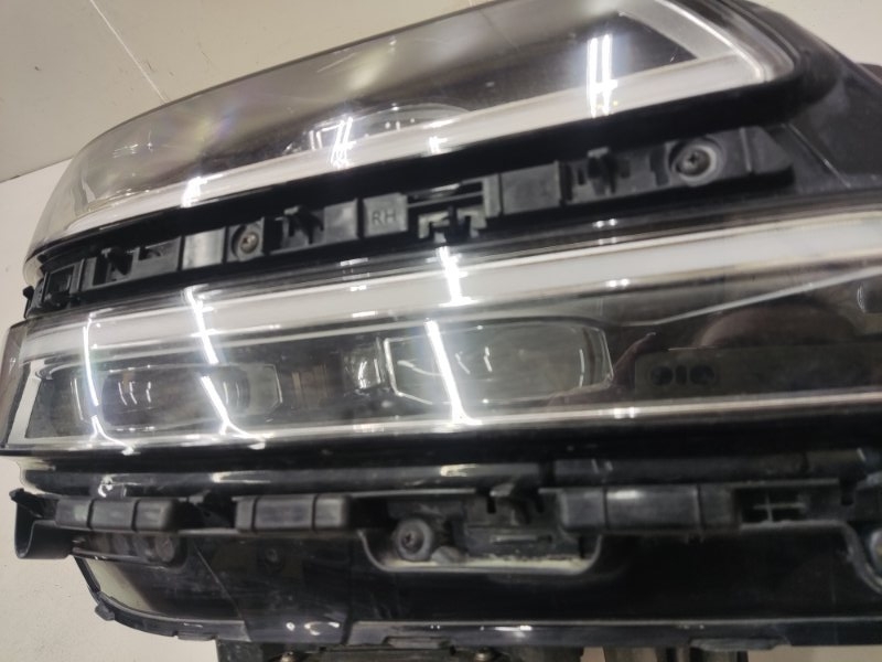 Фара правая GV80 Фара правая GV80