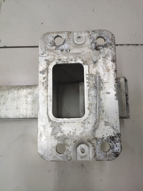 Усилитель бампера передний GV80