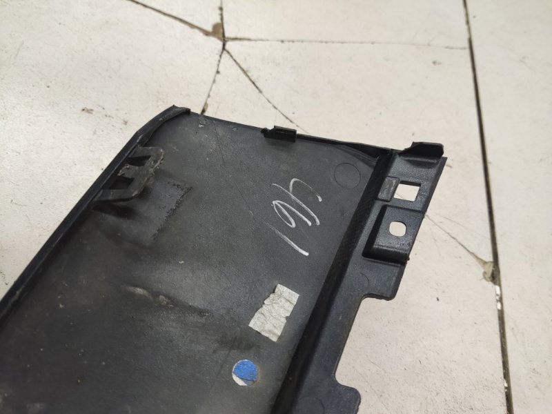 Накладка на решетку радиатора передняя GV80