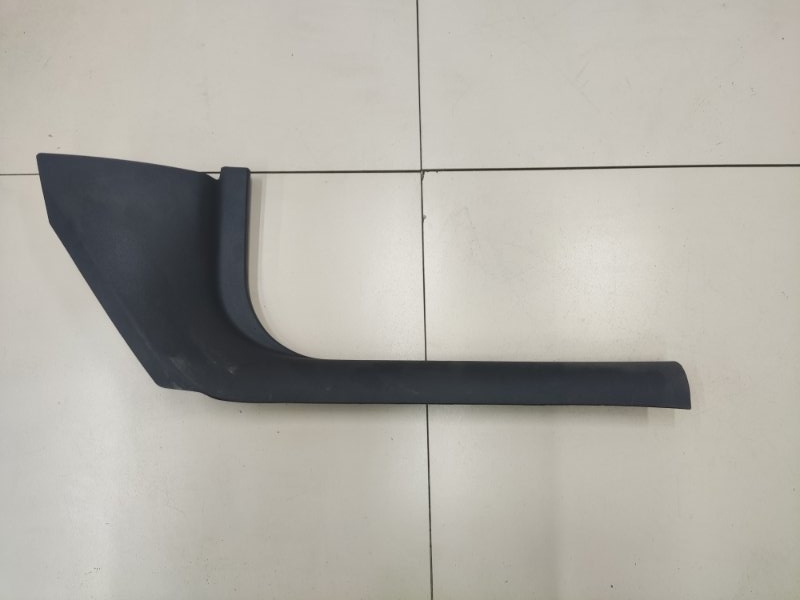 Накладка на порог (внутренняя) передняя правая Skoda Octavia A7 2018 CWVA 5E08634849B9 Б/У