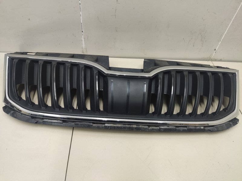Решетка радиатора Octavia A7 2018 CWVA