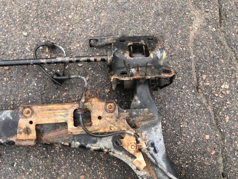 Балка задняя A4 B5 1996 седан AEB