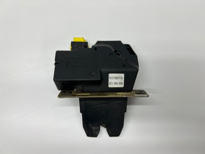 Замок багажника Volvo S80 9170974 Б/У