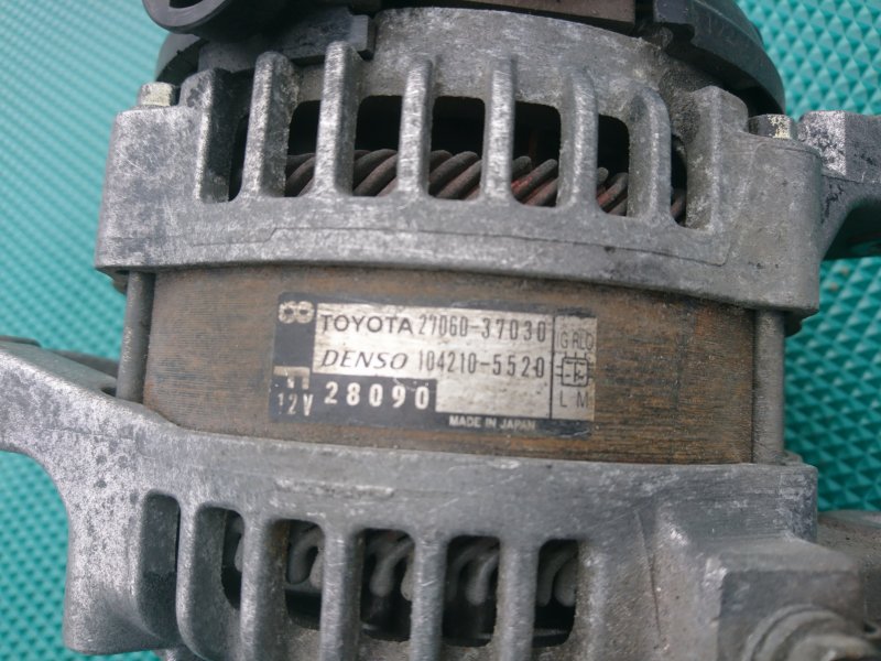 Генератор toyota. Toyota 27060-37030. 27060-B11541 Генератор Toyota m09. Генератор Тойота Вокси 2004. Генератор для 2zrfae Toyota.