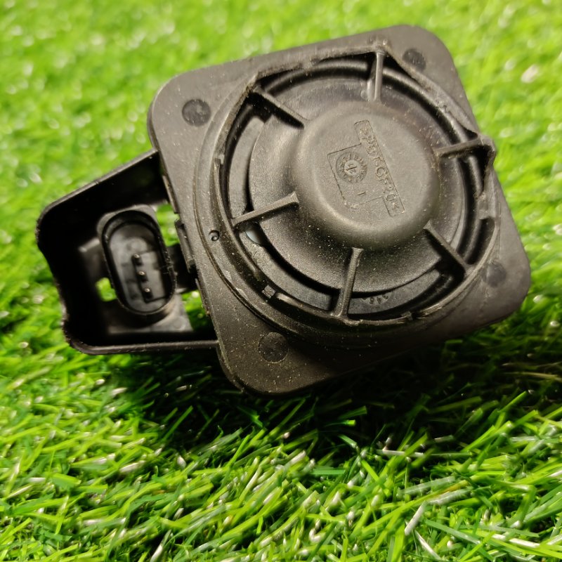 Запчасть сирена сигнализации Audi Q5 2021 FY 2.0 дизель 5Q0951605A контрактная Сирена сигнализации Audi Q5 2021 FY 2.0 дизель 5Q0951605A контрактная