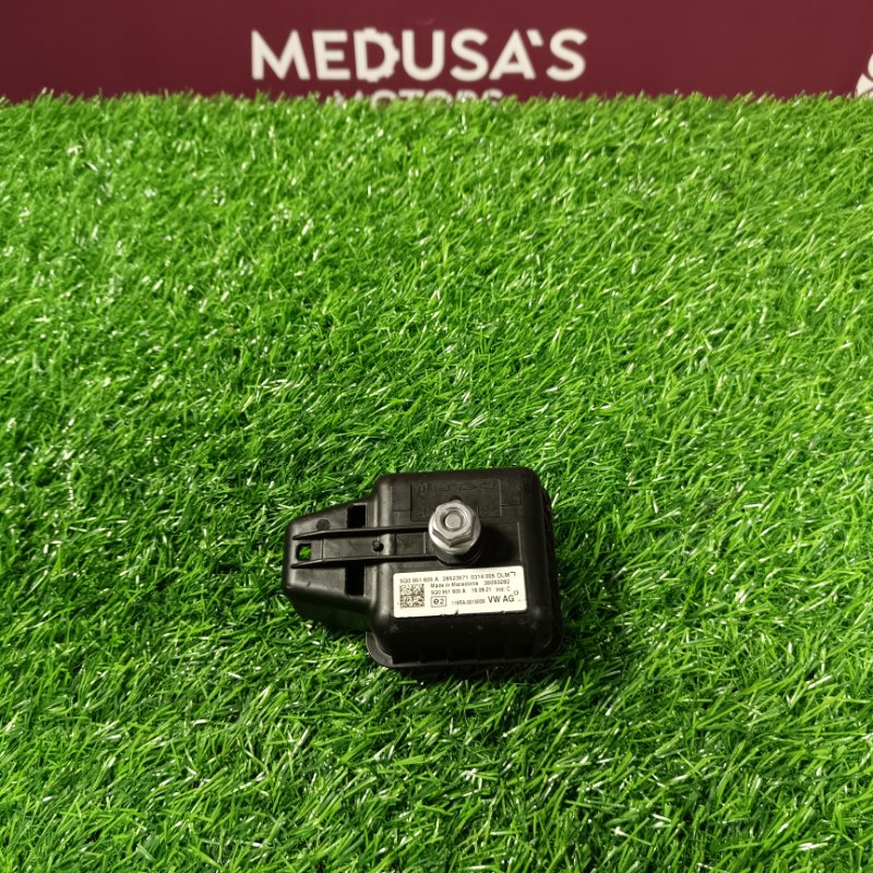 Сирена сигнализации Q5 2021 FY 2.0 дизель Сирена сигнализации Q5 2021 FY 2.0 дизель