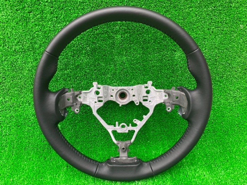 Руль Toyota Harrier AVU65 (б/у) Руль Toyota Harrier AVU65 (б/у)