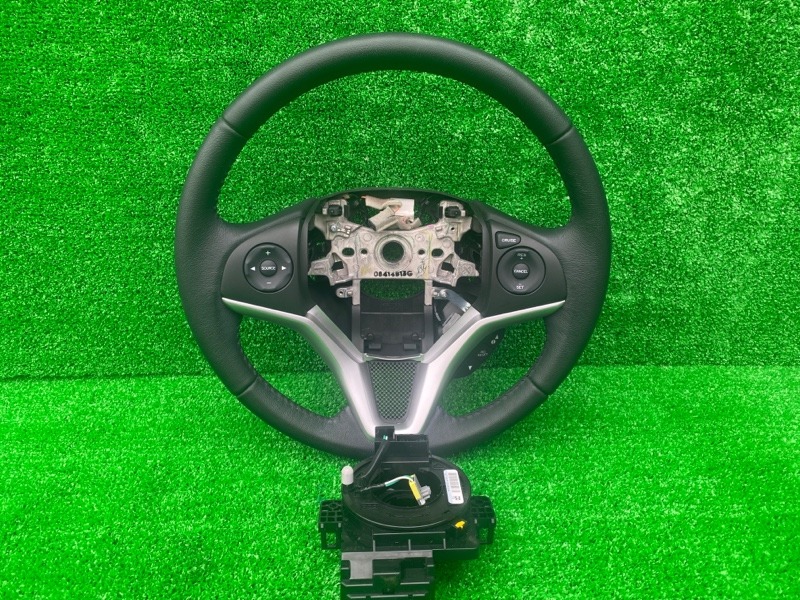 Руль Honda Fit GK3 (б/у) Руль Honda Fit GK3 (б/у)