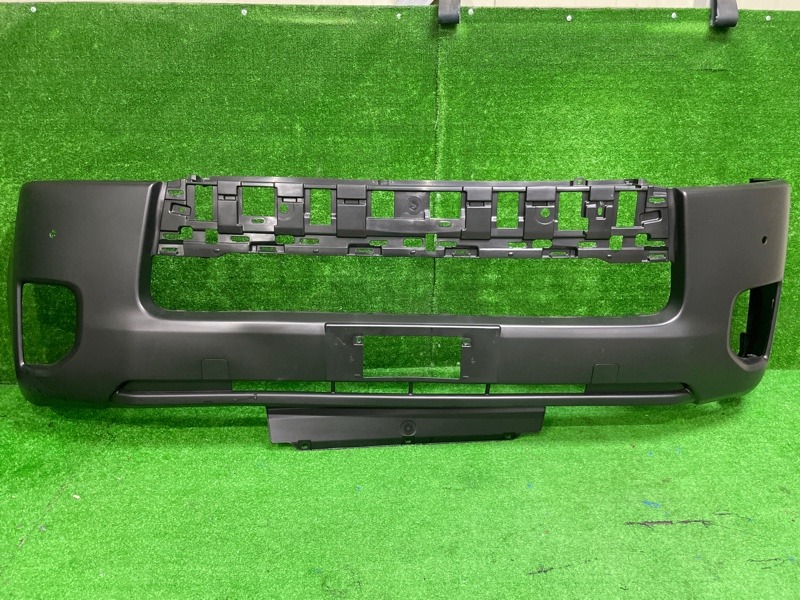 Бампер передний TOYOTA HIACE KDH202 1TRFE 52119-26650 новая