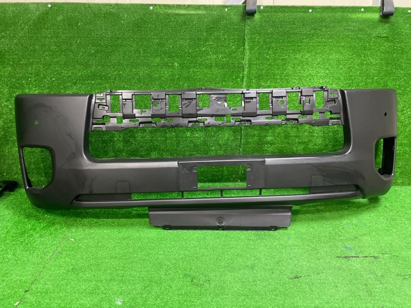 Бампер передний TOYOTA HIACE KDH202 1TRFE 52119-26650 новая