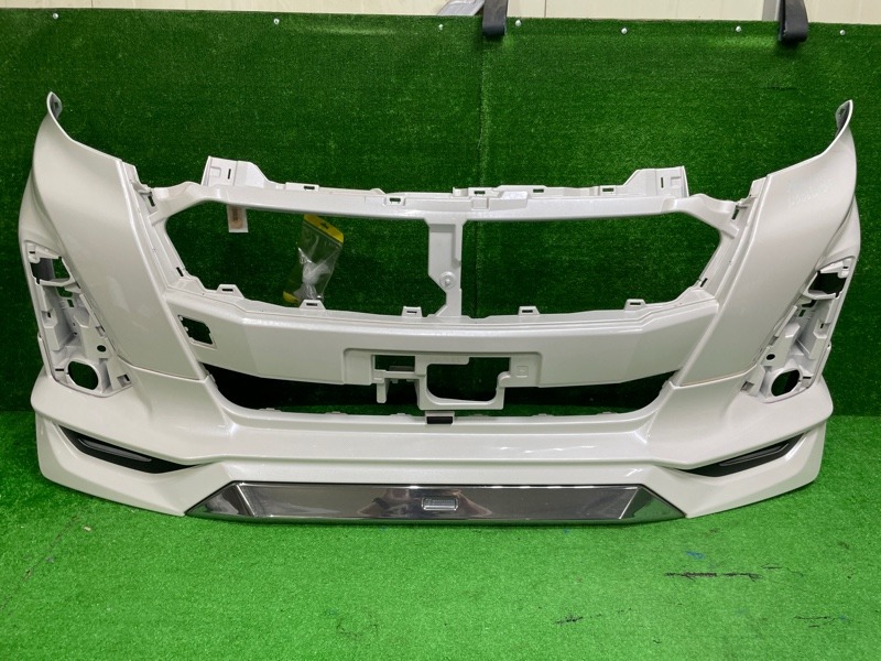 Бампер передний TOYOTA ROOMY M900A 1KRFE 52119-b1450 контрактная