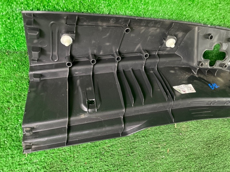 Накладка замка багажника NOTE E12 HR12DDR