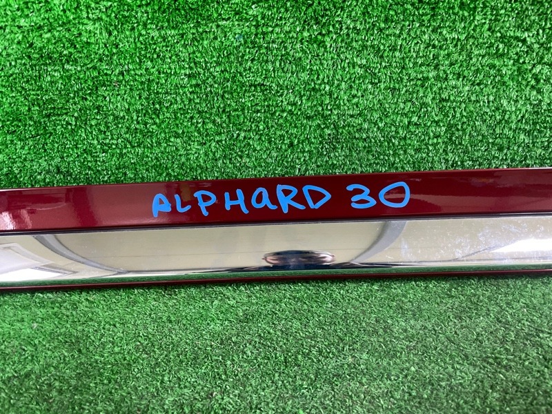 Накладка на дверь задняя левая TOYOTA ALPHARD AGH30W 2ARFE