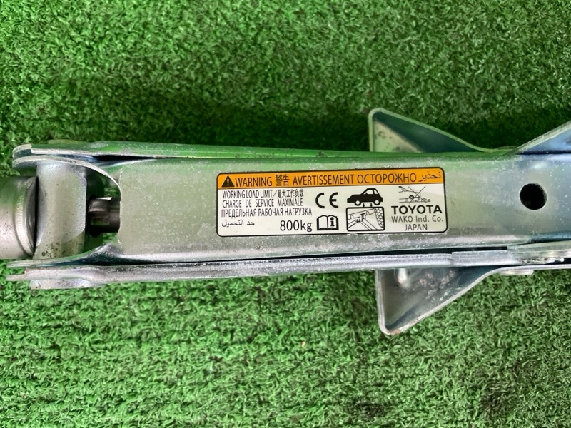 Домкрат TOYOTA COROLLA FIELDER NRE160 1NZ-FE Домкрат TOYOTA COROLLA FIELDER NRE160 1NZ-FE