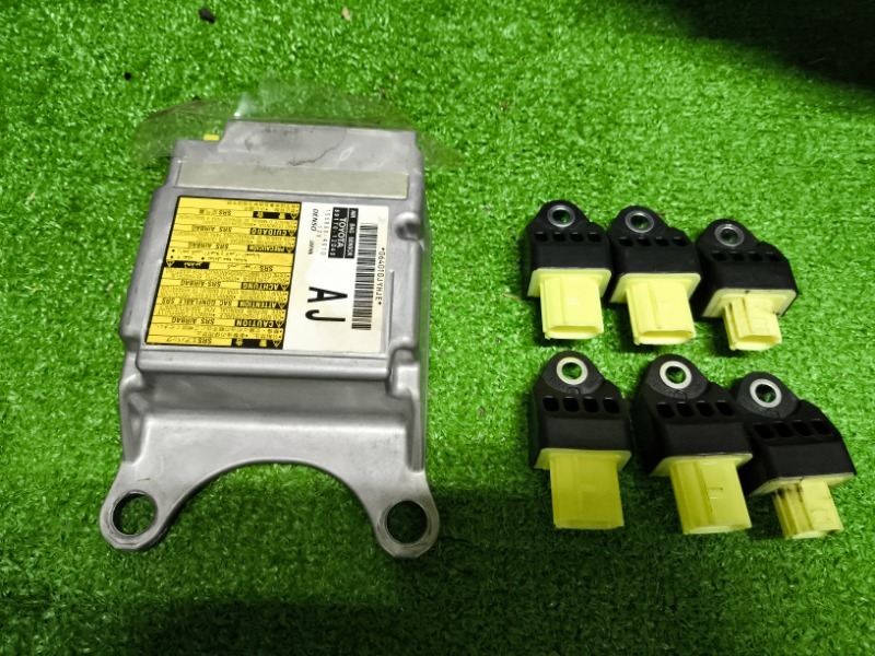 Airbag комплект COROLLA AXIO 2017 NKE165 1NZFXE Airbag комплект COROLLA AXIO 2017 NKE165 1NZFXE