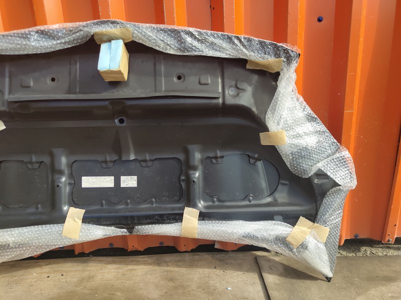 Капот для TOYOTA VOXY ZRR70G 8 ракурс Капот для TOYOTA VOXY ZRR70G 8 ракурс