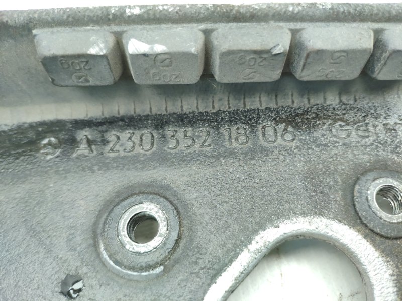 Кронштейн редуктора MERCEDES-BENZ CLS 219.375 M113967