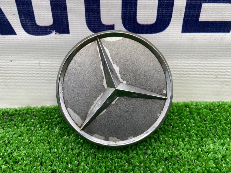 Колпачек ступицы MERCEDES-BENZ S-Class 2008 W221 M273 A2204000125 Б/У