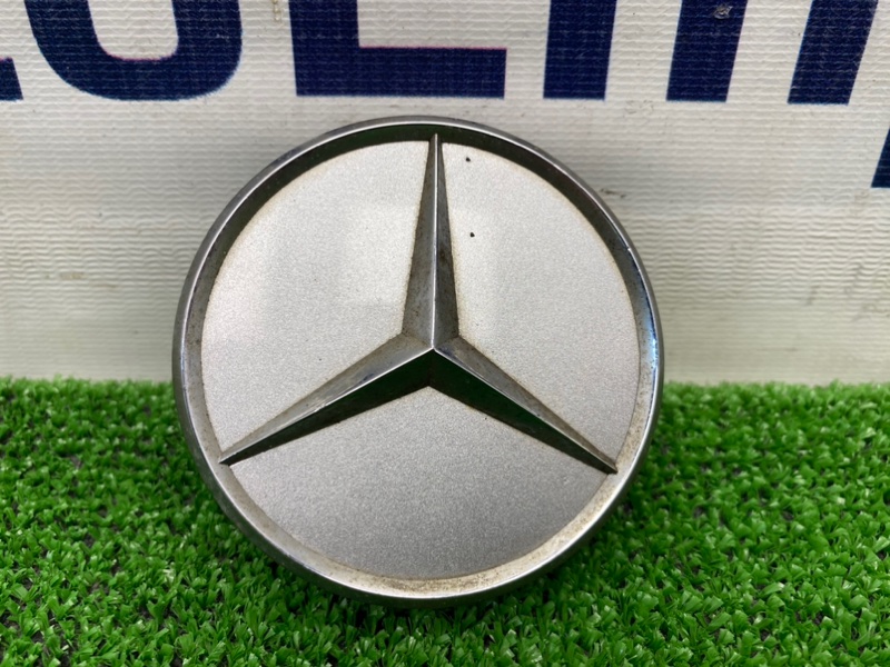 Колпачек ступицы MERCEDES-BENZ S-Class 2008 W221 M273 A2204000125 Б/У