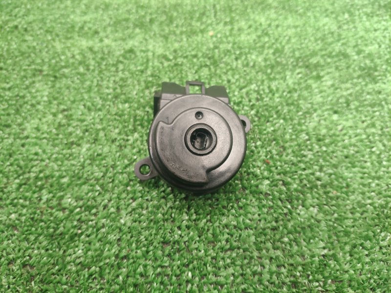 Контактная группа замка зажигания MITSUBISHI ECLIPSE D53A 4G64