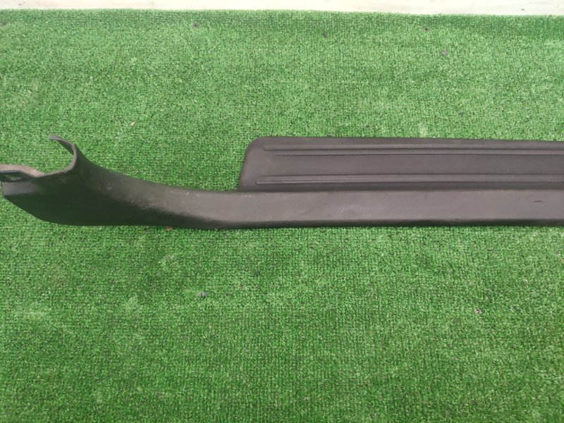 Накладка порога салонная правая MITSUBISHI ECLIPSE D53A 4G64