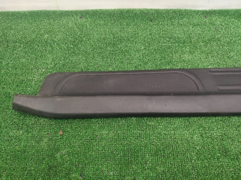 Накладка порога салонная левая MITSUBISHI ECLIPSE D53A 4G64