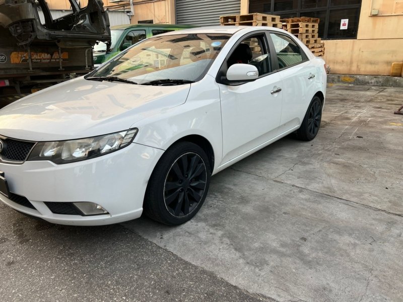 Крышка багажника CERATO 2009 TD G4FC