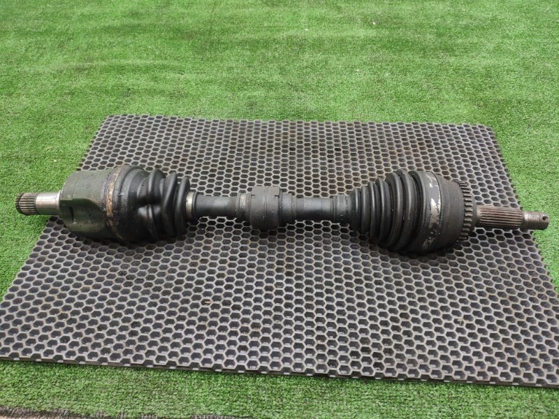 Привод передний левый MITSUBISHI CHARIOT GRANDIS N84W 4G64 MR357127 контрактная