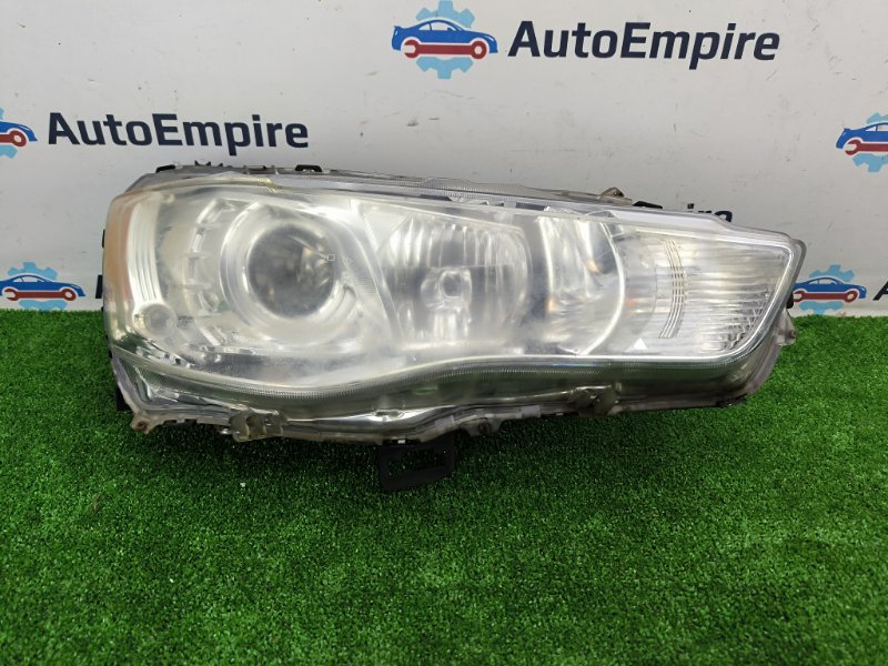 Фара правая MITSUBISHI OUTLANDER XL 2011 CW4W 4B11 8301B554 контрактная