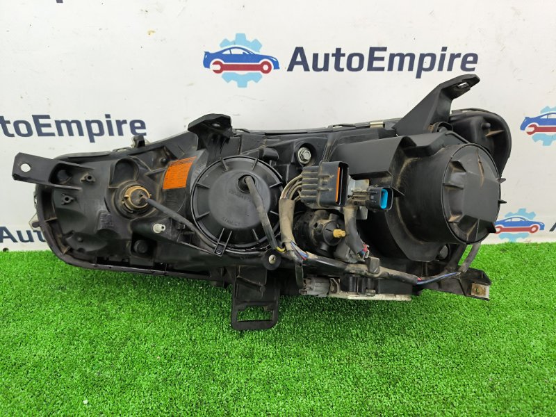 Фара правая OUTLANDER XL 2011 CW4W 4B11