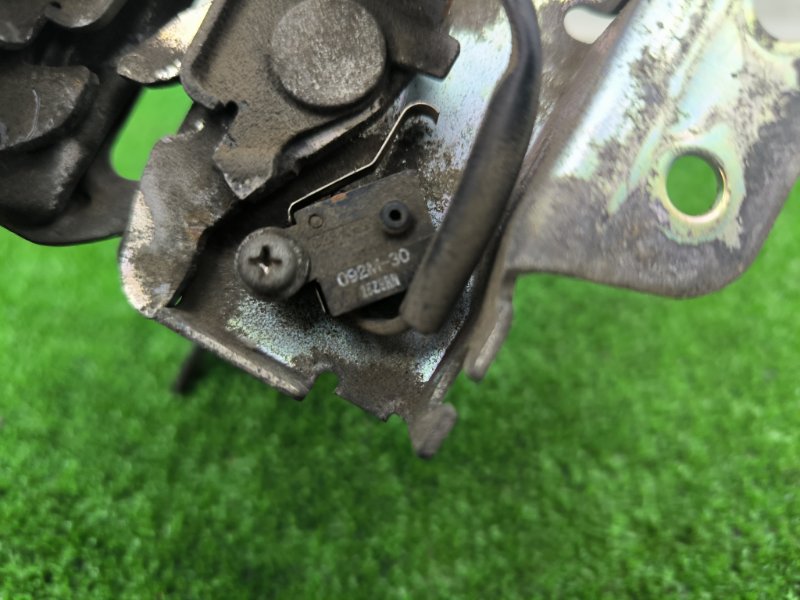 Замок капота MITSUBISHI OUTLANDER XL CW4W 4B11