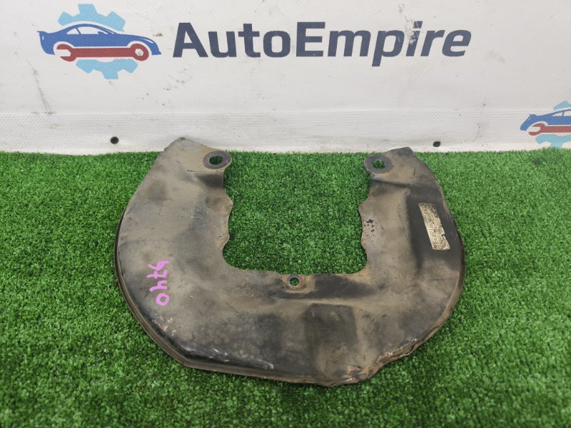 Запчасть пыльник тормозного диска передний левый MITSUBISHI DIAMANTE F31A MB950843 контрактная Пыльник тормозного диска передний левый MITSUBISHI DIAMANTE F31A MB950843 контрактная