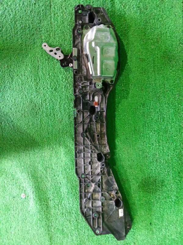 Доводчик двери правый TOYOTA ESQUIRE ZRR80 3ZR-FAE Б/У