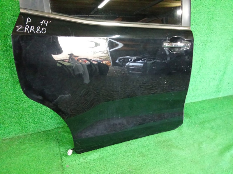 Дверь задняя правая TOYOTA ESQUIRE ZRR80