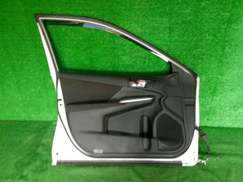 Дверь передняя левая CAMRY AVV50